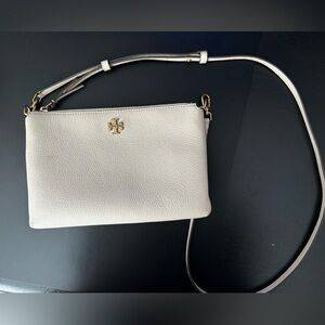Tory Burch authentic Mercer Pebbled Crossbody